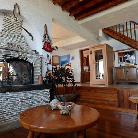 Antorina Grande Beachfront House With Private Pool