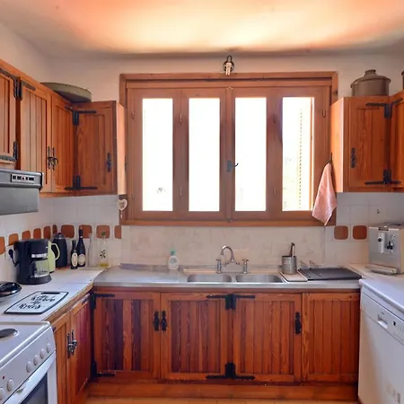 度假居 Antorina Grande Beachfront House With Private Pool *