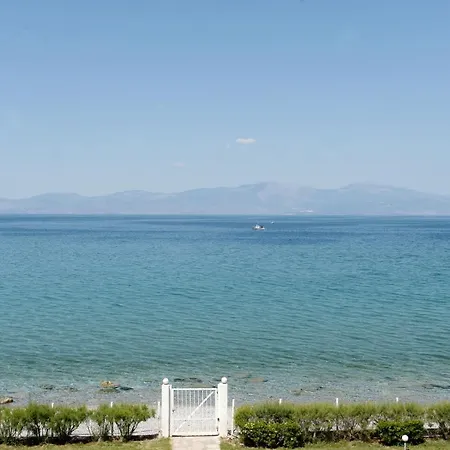 Antorina Grande Beachfront House With Private Pool Kamari (Corinthia)