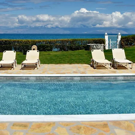 Antorina Grande Beachfront House With Private Pool Holiday home Kamari (Corinthia)