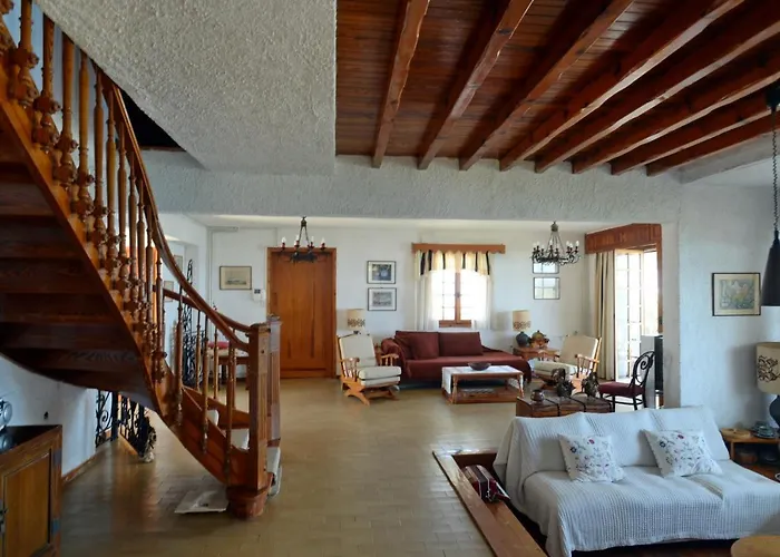 Antorina Grande Beachfront House With Private Pool Casa de Férias