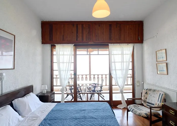 Antorina Grande Beachfront House With Private Pool Casa de Férias