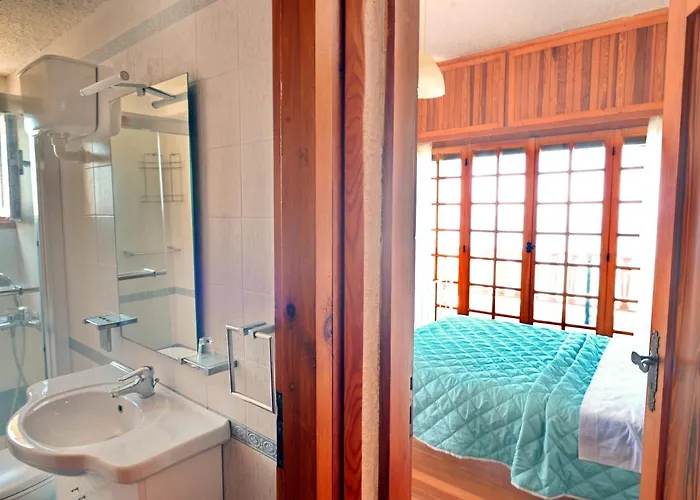 בית נופש Antorina Grande Beachfront House With Private Pool Kamari (Corinthia)