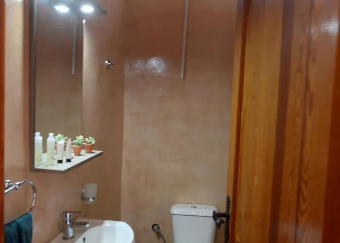 Antorina Grande Beachfront House With Private Pool בית נופש *