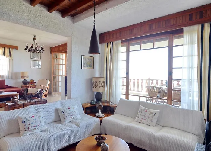 בית נופש Antorina Grande Beachfront House With Private Pool Kamari (Corinthia)